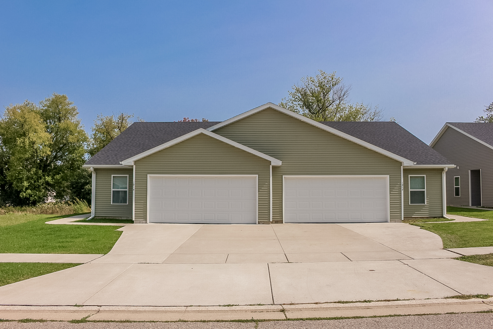 1215 Salem Drive