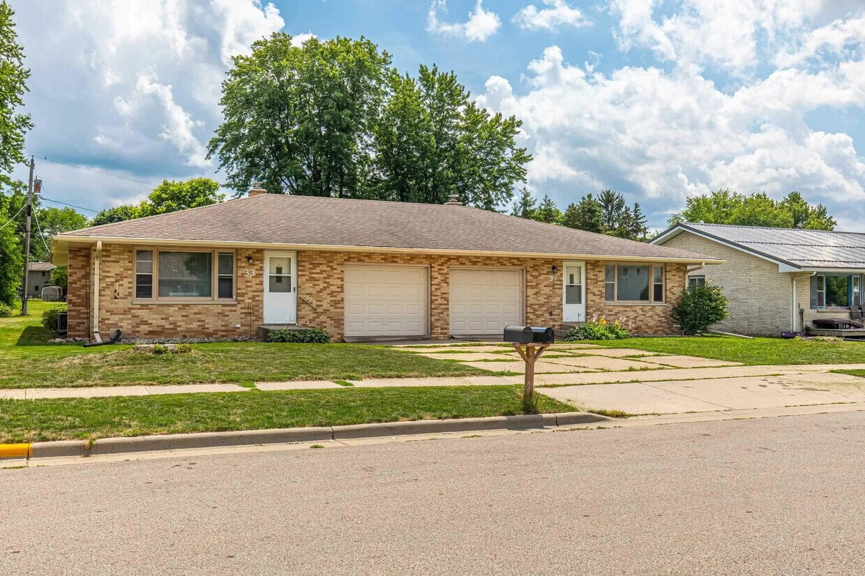 33 West Klubertanz Drive